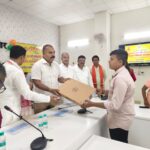 मुख्यमंत्री बाल सेवा योजना (कोविड) अंतर्गत लैपटॉप वितरण कार्यक्रम सम्पन्न,